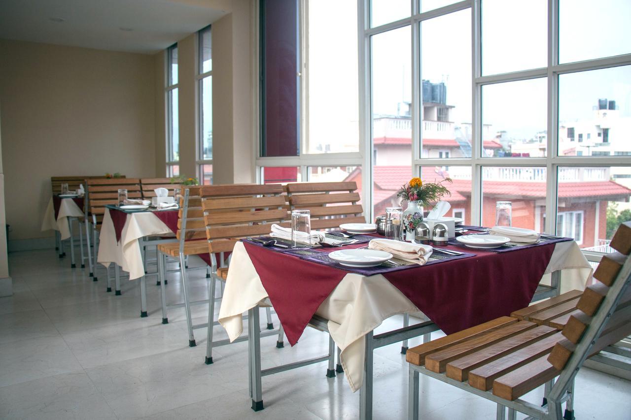 Hotel Himalaya Hub Kathmandu Exteriör bild