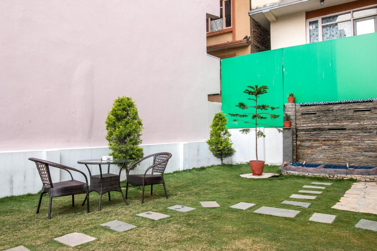 Hotel Himalaya Hub Kathmandu Exteriör bild